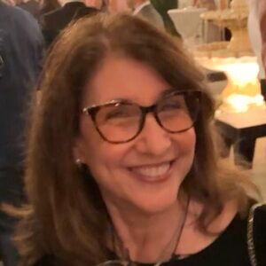 Meet your Posher, Shari